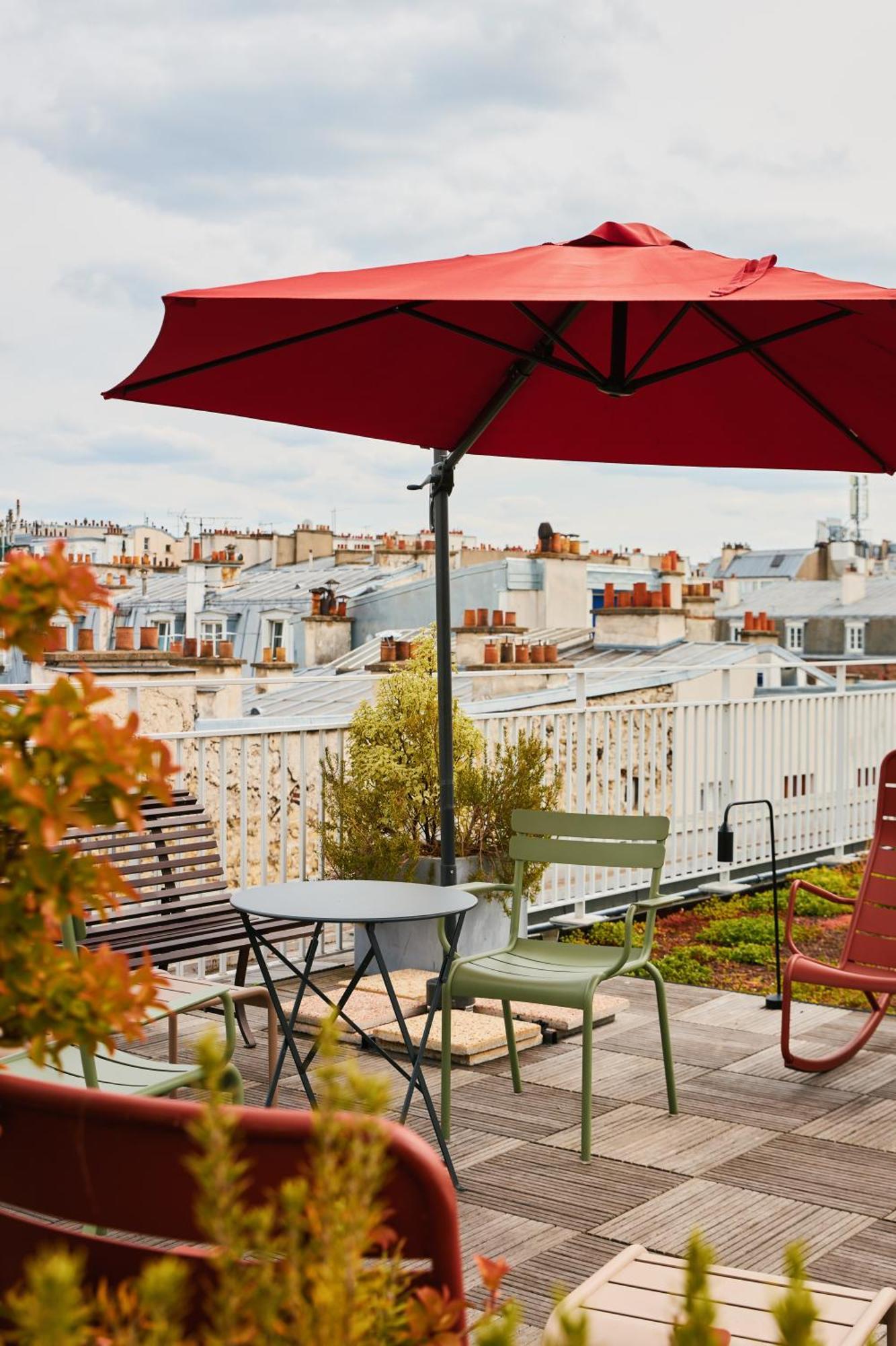 Hotel Le Grand Quartier Paris Exterior foto